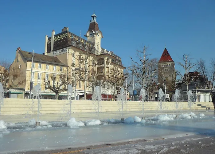 Готель Aulac 3*