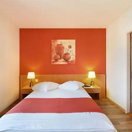 Aulac Hotel